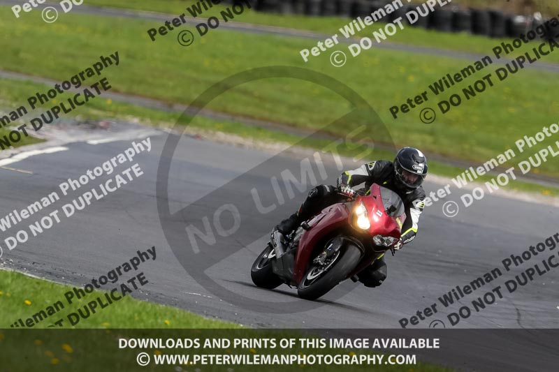 Three Sisters;Three Sisters photographs;Three Sisters trackday photographs;enduro digital images;event digital images;eventdigitalimages;lydden no limits trackday;no limits trackdays;peter wileman photography;racing digital images;trackday digital images;trackday photos