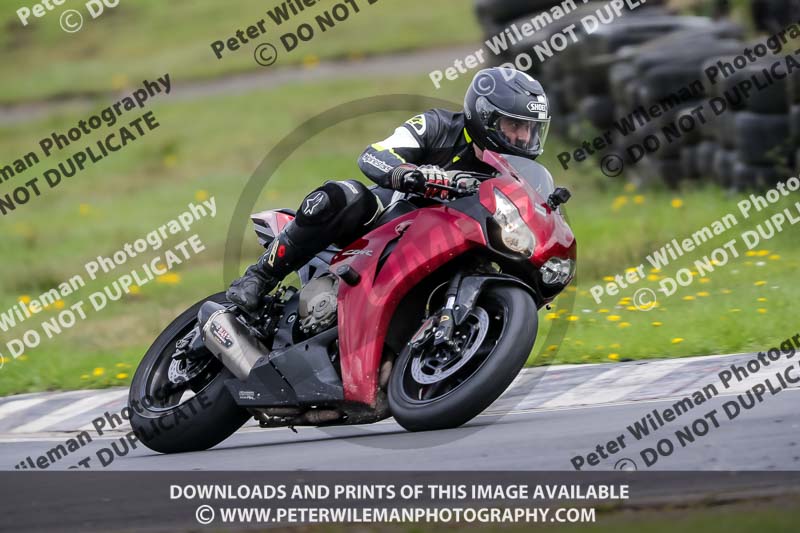 Three Sisters;Three Sisters photographs;Three Sisters trackday photographs;enduro digital images;event digital images;eventdigitalimages;lydden no limits trackday;no limits trackdays;peter wileman photography;racing digital images;trackday digital images;trackday photos