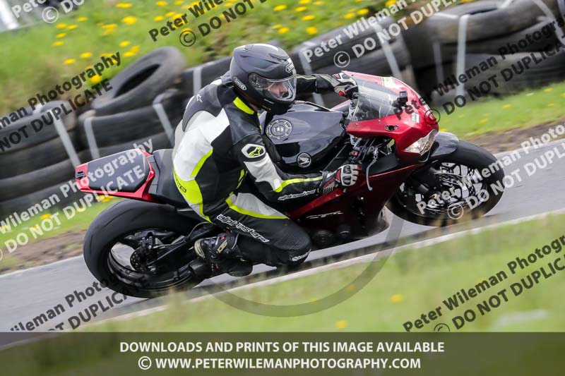 Three Sisters;Three Sisters photographs;Three Sisters trackday photographs;enduro digital images;event digital images;eventdigitalimages;lydden no limits trackday;no limits trackdays;peter wileman photography;racing digital images;trackday digital images;trackday photos