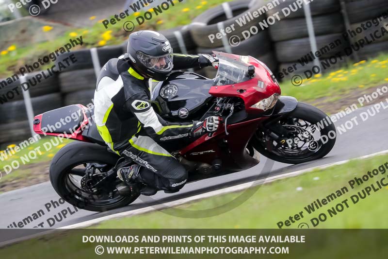 Three Sisters;Three Sisters photographs;Three Sisters trackday photographs;enduro digital images;event digital images;eventdigitalimages;lydden no limits trackday;no limits trackdays;peter wileman photography;racing digital images;trackday digital images;trackday photos