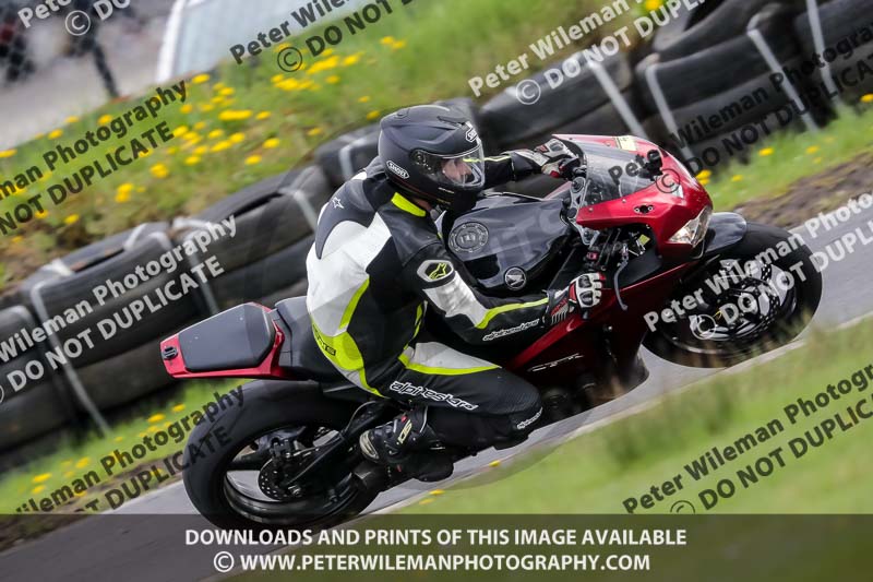 Three Sisters;Three Sisters photographs;Three Sisters trackday photographs;enduro digital images;event digital images;eventdigitalimages;lydden no limits trackday;no limits trackdays;peter wileman photography;racing digital images;trackday digital images;trackday photos