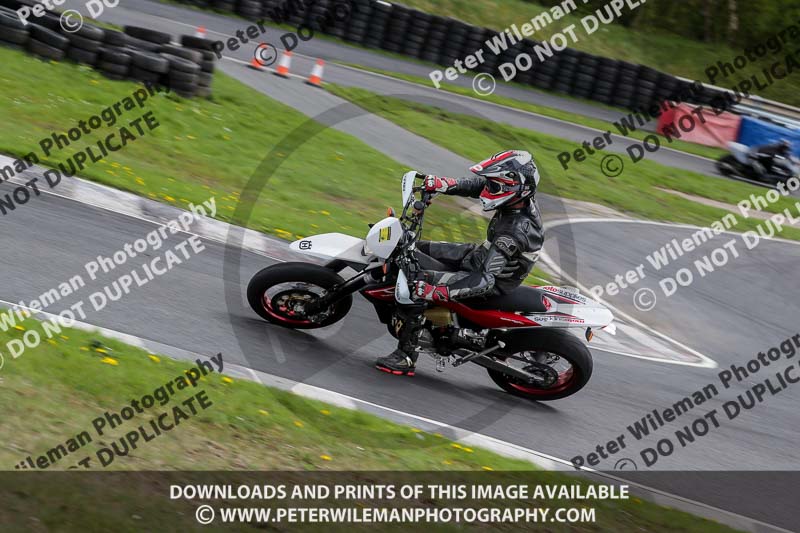 Three Sisters;Three Sisters photographs;Three Sisters trackday photographs;enduro digital images;event digital images;eventdigitalimages;lydden no limits trackday;no limits trackdays;peter wileman photography;racing digital images;trackday digital images;trackday photos