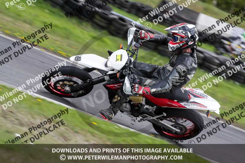 Three Sisters;Three Sisters photographs;Three Sisters trackday photographs;enduro digital images;event digital images;eventdigitalimages;lydden no limits trackday;no limits trackdays;peter wileman photography;racing digital images;trackday digital images;trackday photos