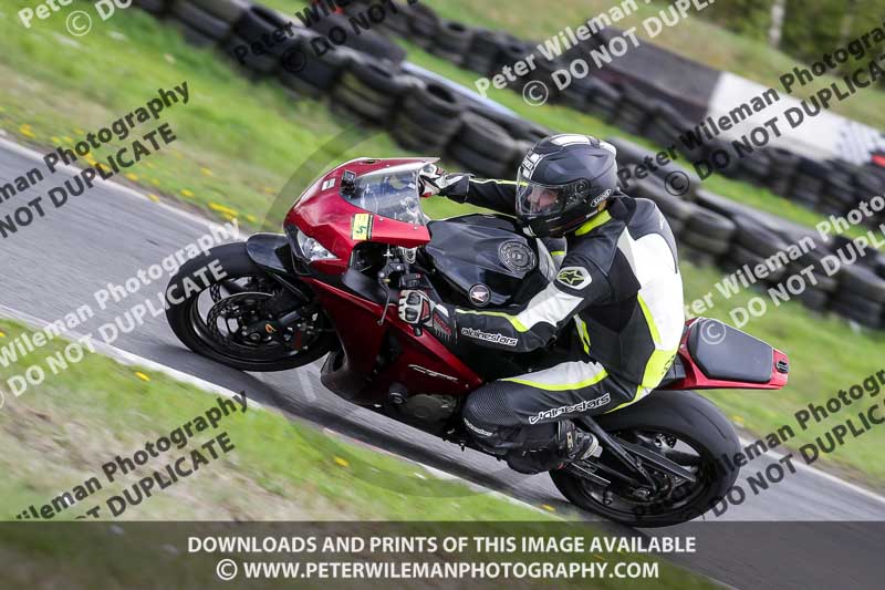 Three Sisters;Three Sisters photographs;Three Sisters trackday photographs;enduro digital images;event digital images;eventdigitalimages;lydden no limits trackday;no limits trackdays;peter wileman photography;racing digital images;trackday digital images;trackday photos