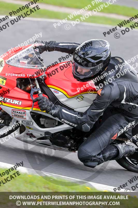 Three Sisters;Three Sisters photographs;Three Sisters trackday photographs;enduro digital images;event digital images;eventdigitalimages;lydden no limits trackday;no limits trackdays;peter wileman photography;racing digital images;trackday digital images;trackday photos