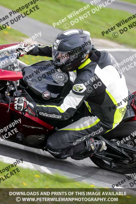 Three Sisters;Three Sisters photographs;Three Sisters trackday photographs;enduro digital images;event digital images;eventdigitalimages;lydden no limits trackday;no limits trackdays;peter wileman photography;racing digital images;trackday digital images;trackday photos