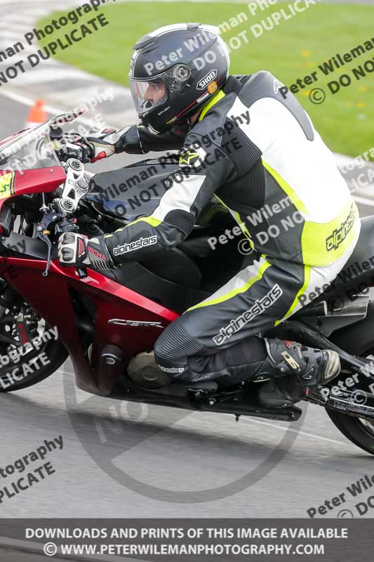 Three Sisters;Three Sisters photographs;Three Sisters trackday photographs;enduro digital images;event digital images;eventdigitalimages;lydden no limits trackday;no limits trackdays;peter wileman photography;racing digital images;trackday digital images;trackday photos