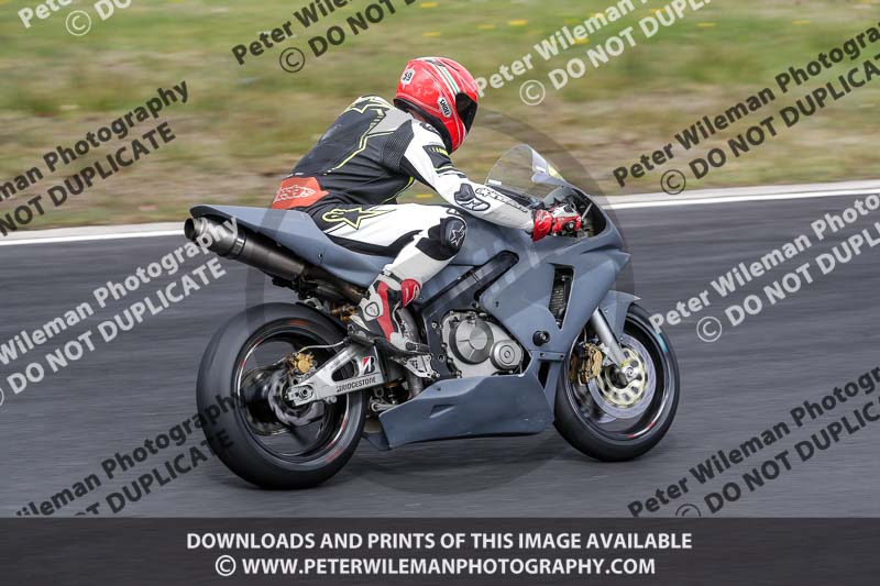 Three Sisters;Three Sisters photographs;Three Sisters trackday photographs;enduro digital images;event digital images;eventdigitalimages;lydden no limits trackday;no limits trackdays;peter wileman photography;racing digital images;trackday digital images;trackday photos