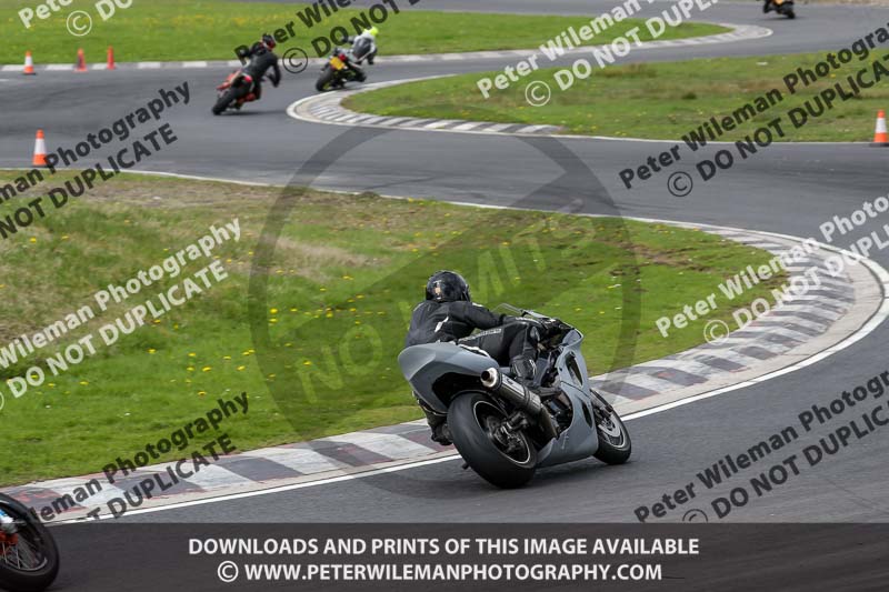 Three Sisters;Three Sisters photographs;Three Sisters trackday photographs;enduro digital images;event digital images;eventdigitalimages;lydden no limits trackday;no limits trackdays;peter wileman photography;racing digital images;trackday digital images;trackday photos