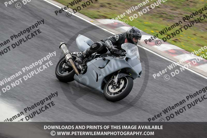 Three Sisters;Three Sisters photographs;Three Sisters trackday photographs;enduro digital images;event digital images;eventdigitalimages;lydden no limits trackday;no limits trackdays;peter wileman photography;racing digital images;trackday digital images;trackday photos