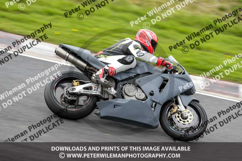 Three Sisters;Three Sisters photographs;Three Sisters trackday photographs;enduro digital images;event digital images;eventdigitalimages;lydden no limits trackday;no limits trackdays;peter wileman photography;racing digital images;trackday digital images;trackday photos