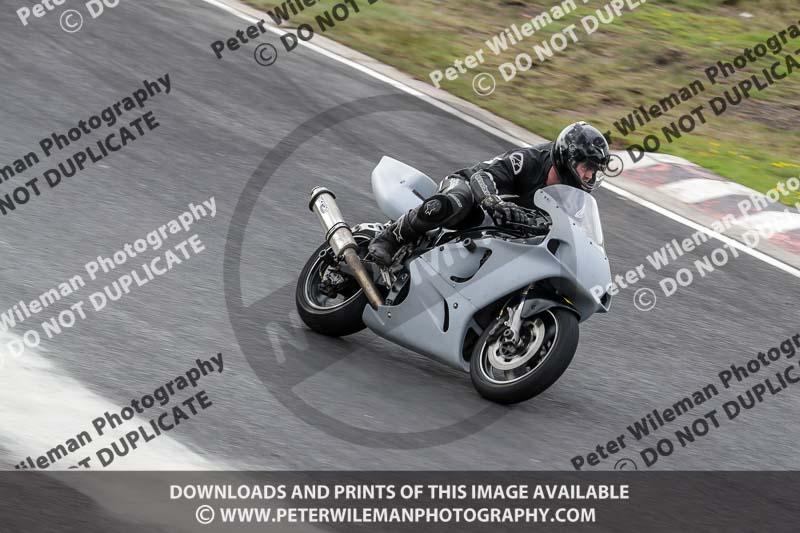 Three Sisters;Three Sisters photographs;Three Sisters trackday photographs;enduro digital images;event digital images;eventdigitalimages;lydden no limits trackday;no limits trackdays;peter wileman photography;racing digital images;trackday digital images;trackday photos