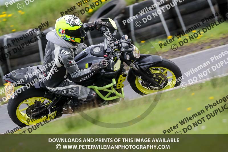 Three Sisters;Three Sisters photographs;Three Sisters trackday photographs;enduro digital images;event digital images;eventdigitalimages;lydden no limits trackday;no limits trackdays;peter wileman photography;racing digital images;trackday digital images;trackday photos
