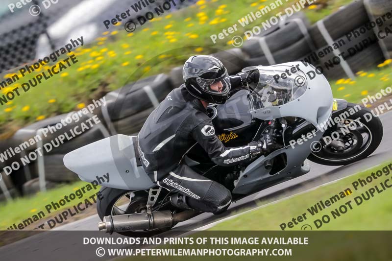 Three Sisters;Three Sisters photographs;Three Sisters trackday photographs;enduro digital images;event digital images;eventdigitalimages;lydden no limits trackday;no limits trackdays;peter wileman photography;racing digital images;trackday digital images;trackday photos