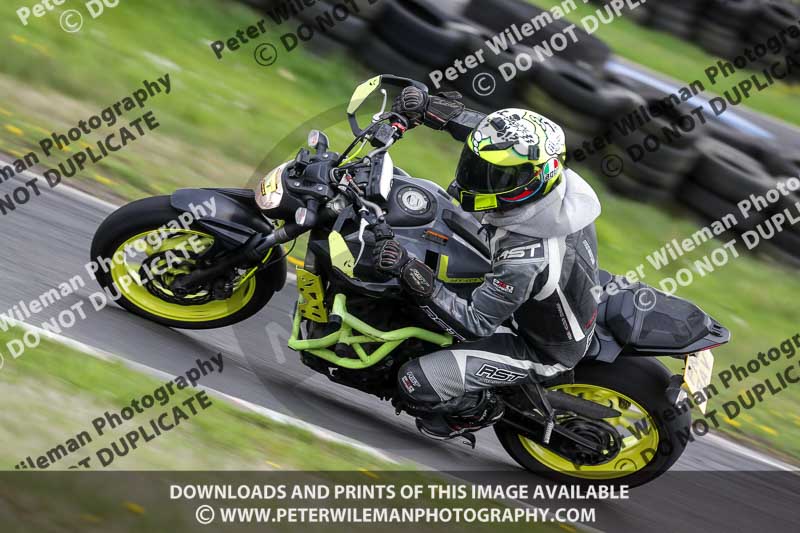 Three Sisters;Three Sisters photographs;Three Sisters trackday photographs;enduro digital images;event digital images;eventdigitalimages;lydden no limits trackday;no limits trackdays;peter wileman photography;racing digital images;trackday digital images;trackday photos