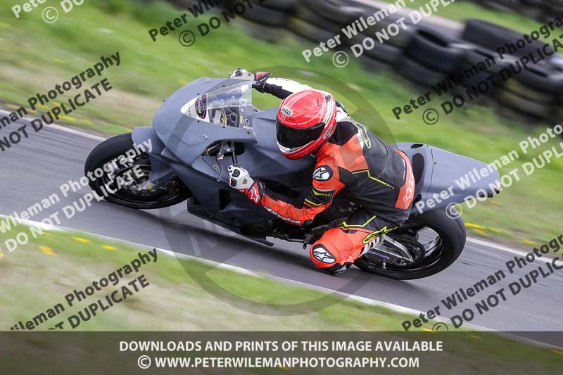 Three Sisters;Three Sisters photographs;Three Sisters trackday photographs;enduro digital images;event digital images;eventdigitalimages;lydden no limits trackday;no limits trackdays;peter wileman photography;racing digital images;trackday digital images;trackday photos