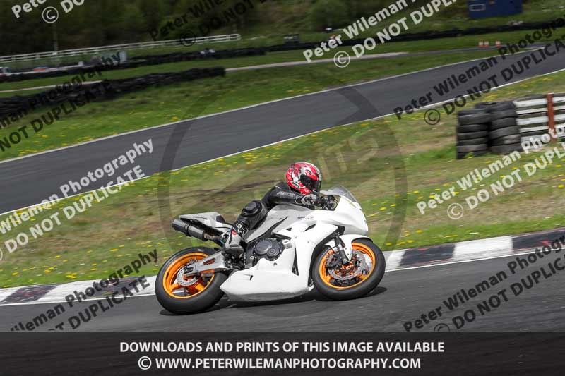 Three Sisters;Three Sisters photographs;Three Sisters trackday photographs;enduro digital images;event digital images;eventdigitalimages;lydden no limits trackday;no limits trackdays;peter wileman photography;racing digital images;trackday digital images;trackday photos