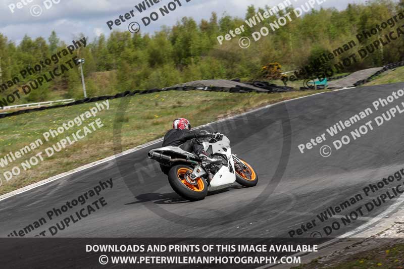 Three Sisters;Three Sisters photographs;Three Sisters trackday photographs;enduro digital images;event digital images;eventdigitalimages;lydden no limits trackday;no limits trackdays;peter wileman photography;racing digital images;trackday digital images;trackday photos