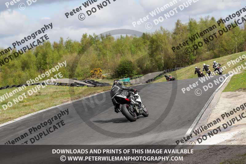 Three Sisters;Three Sisters photographs;Three Sisters trackday photographs;enduro digital images;event digital images;eventdigitalimages;lydden no limits trackday;no limits trackdays;peter wileman photography;racing digital images;trackday digital images;trackday photos