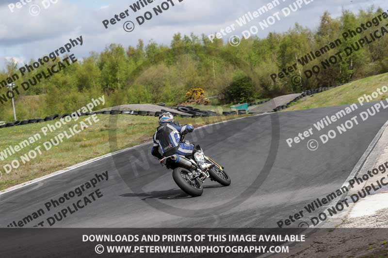 Three Sisters;Three Sisters photographs;Three Sisters trackday photographs;enduro digital images;event digital images;eventdigitalimages;lydden no limits trackday;no limits trackdays;peter wileman photography;racing digital images;trackday digital images;trackday photos