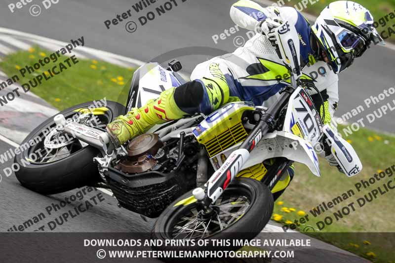 Three Sisters;Three Sisters photographs;Three Sisters trackday photographs;enduro digital images;event digital images;eventdigitalimages;lydden no limits trackday;no limits trackdays;peter wileman photography;racing digital images;trackday digital images;trackday photos