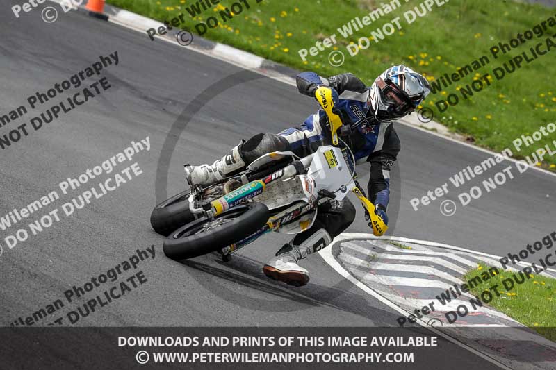 Three Sisters;Three Sisters photographs;Three Sisters trackday photographs;enduro digital images;event digital images;eventdigitalimages;lydden no limits trackday;no limits trackdays;peter wileman photography;racing digital images;trackday digital images;trackday photos