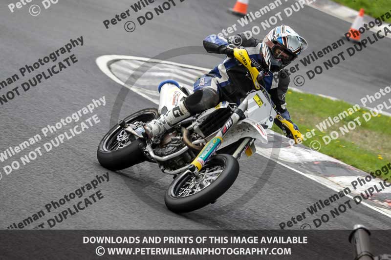 Three Sisters;Three Sisters photographs;Three Sisters trackday photographs;enduro digital images;event digital images;eventdigitalimages;lydden no limits trackday;no limits trackdays;peter wileman photography;racing digital images;trackday digital images;trackday photos
