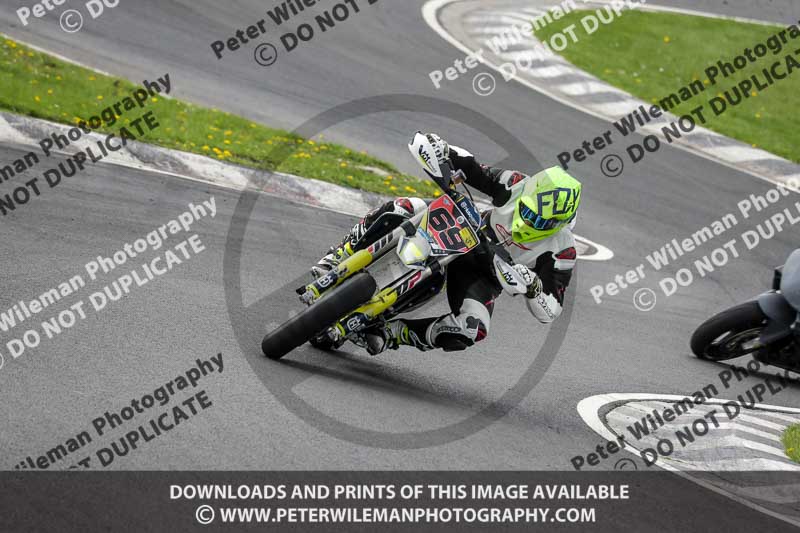 Three Sisters;Three Sisters photographs;Three Sisters trackday photographs;enduro digital images;event digital images;eventdigitalimages;lydden no limits trackday;no limits trackdays;peter wileman photography;racing digital images;trackday digital images;trackday photos
