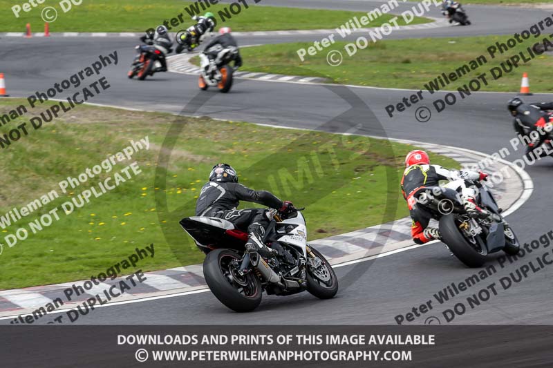 Three Sisters;Three Sisters photographs;Three Sisters trackday photographs;enduro digital images;event digital images;eventdigitalimages;lydden no limits trackday;no limits trackdays;peter wileman photography;racing digital images;trackday digital images;trackday photos