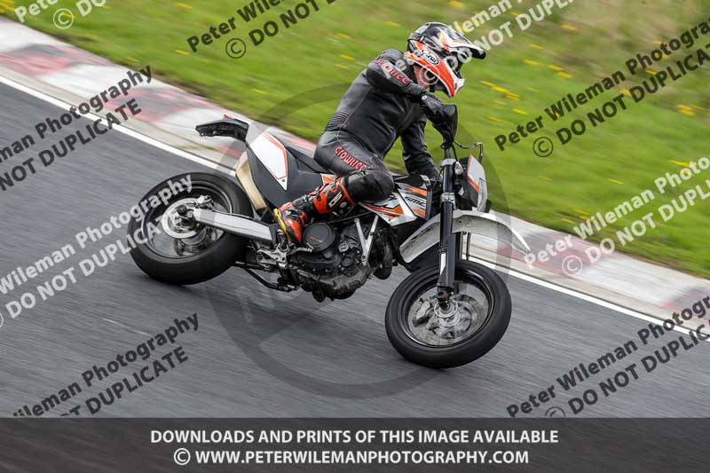 Three Sisters;Three Sisters photographs;Three Sisters trackday photographs;enduro digital images;event digital images;eventdigitalimages;lydden no limits trackday;no limits trackdays;peter wileman photography;racing digital images;trackday digital images;trackday photos