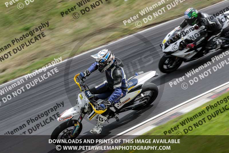 Three Sisters;Three Sisters photographs;Three Sisters trackday photographs;enduro digital images;event digital images;eventdigitalimages;lydden no limits trackday;no limits trackdays;peter wileman photography;racing digital images;trackday digital images;trackday photos