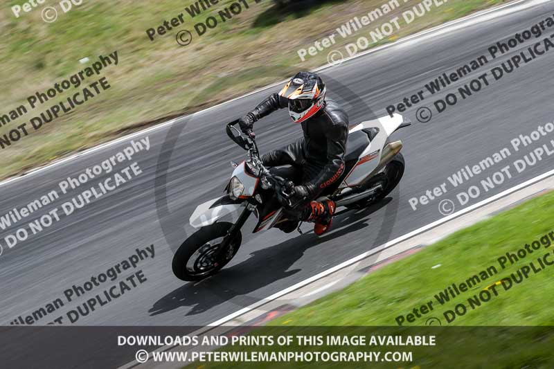 Three Sisters;Three Sisters photographs;Three Sisters trackday photographs;enduro digital images;event digital images;eventdigitalimages;lydden no limits trackday;no limits trackdays;peter wileman photography;racing digital images;trackday digital images;trackday photos