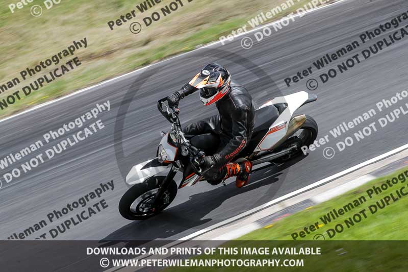 Three Sisters;Three Sisters photographs;Three Sisters trackday photographs;enduro digital images;event digital images;eventdigitalimages;lydden no limits trackday;no limits trackdays;peter wileman photography;racing digital images;trackday digital images;trackday photos