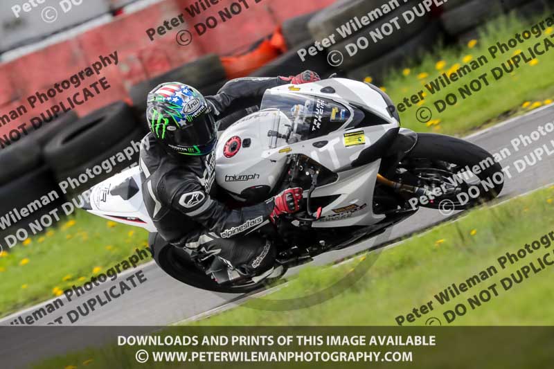 Three Sisters;Three Sisters photographs;Three Sisters trackday photographs;enduro digital images;event digital images;eventdigitalimages;lydden no limits trackday;no limits trackdays;peter wileman photography;racing digital images;trackday digital images;trackday photos