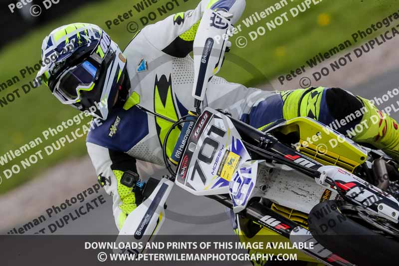 Three Sisters;Three Sisters photographs;Three Sisters trackday photographs;enduro digital images;event digital images;eventdigitalimages;lydden no limits trackday;no limits trackdays;peter wileman photography;racing digital images;trackday digital images;trackday photos