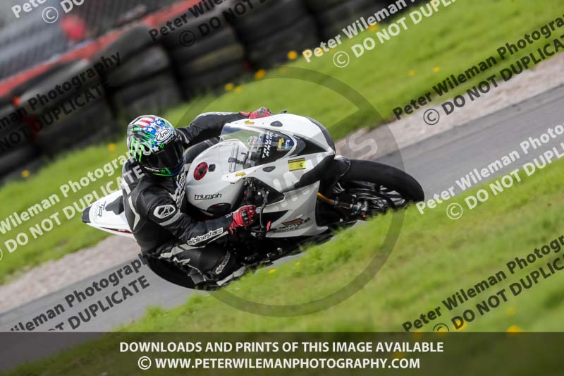 Three Sisters;Three Sisters photographs;Three Sisters trackday photographs;enduro digital images;event digital images;eventdigitalimages;lydden no limits trackday;no limits trackdays;peter wileman photography;racing digital images;trackday digital images;trackday photos