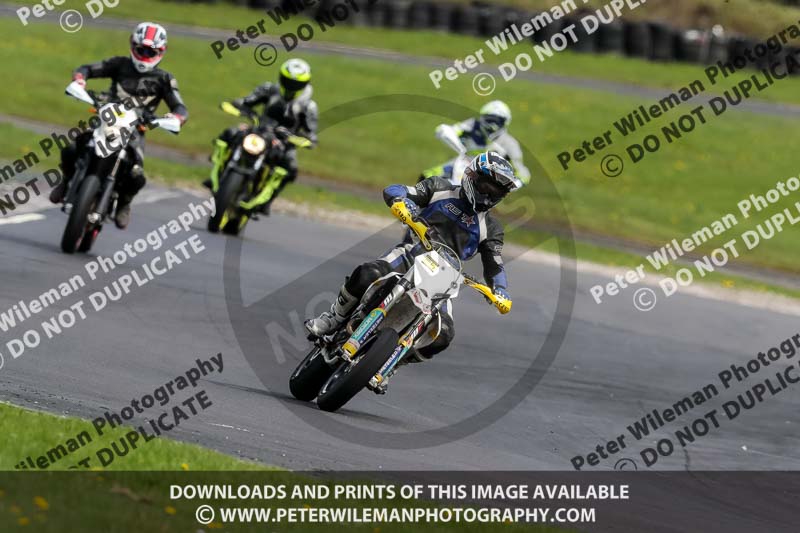Three Sisters;Three Sisters photographs;Three Sisters trackday photographs;enduro digital images;event digital images;eventdigitalimages;lydden no limits trackday;no limits trackdays;peter wileman photography;racing digital images;trackday digital images;trackday photos