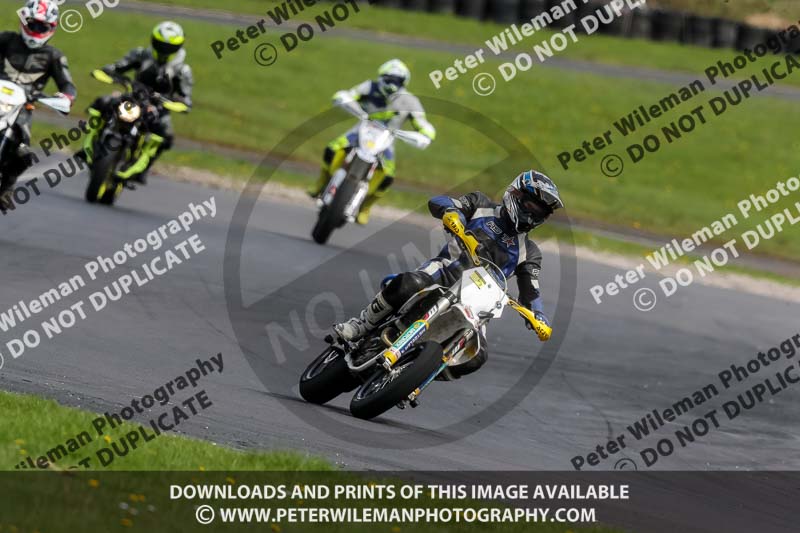 Three Sisters;Three Sisters photographs;Three Sisters trackday photographs;enduro digital images;event digital images;eventdigitalimages;lydden no limits trackday;no limits trackdays;peter wileman photography;racing digital images;trackday digital images;trackday photos