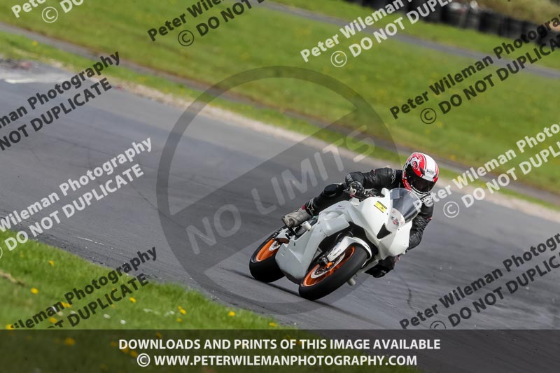 Three Sisters;Three Sisters photographs;Three Sisters trackday photographs;enduro digital images;event digital images;eventdigitalimages;lydden no limits trackday;no limits trackdays;peter wileman photography;racing digital images;trackday digital images;trackday photos