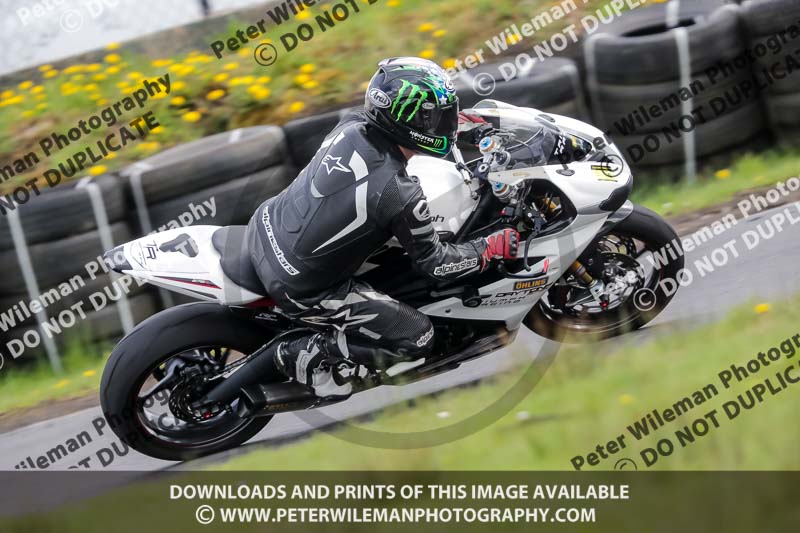 Three Sisters;Three Sisters photographs;Three Sisters trackday photographs;enduro digital images;event digital images;eventdigitalimages;lydden no limits trackday;no limits trackdays;peter wileman photography;racing digital images;trackday digital images;trackday photos