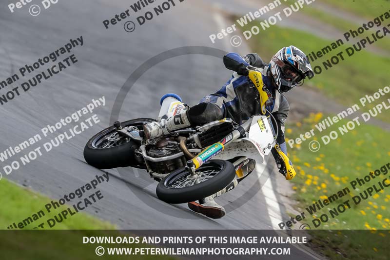Three Sisters;Three Sisters photographs;Three Sisters trackday photographs;enduro digital images;event digital images;eventdigitalimages;lydden no limits trackday;no limits trackdays;peter wileman photography;racing digital images;trackday digital images;trackday photos