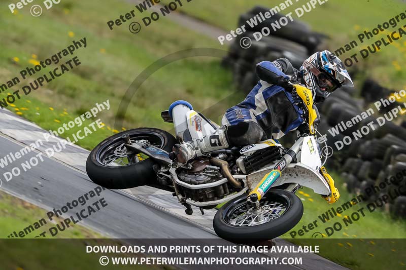 Three Sisters;Three Sisters photographs;Three Sisters trackday photographs;enduro digital images;event digital images;eventdigitalimages;lydden no limits trackday;no limits trackdays;peter wileman photography;racing digital images;trackday digital images;trackday photos