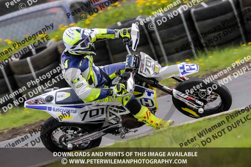 Three Sisters;Three Sisters photographs;Three Sisters trackday photographs;enduro digital images;event digital images;eventdigitalimages;lydden no limits trackday;no limits trackdays;peter wileman photography;racing digital images;trackday digital images;trackday photos