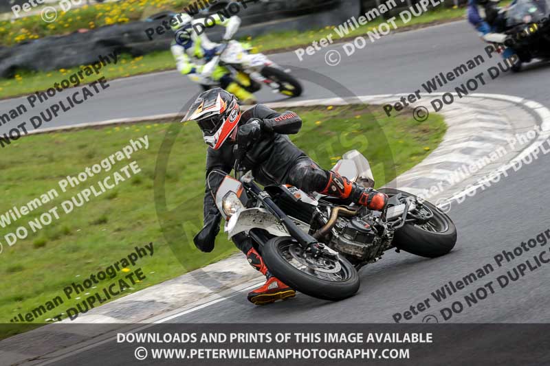 Three Sisters;Three Sisters photographs;Three Sisters trackday photographs;enduro digital images;event digital images;eventdigitalimages;lydden no limits trackday;no limits trackdays;peter wileman photography;racing digital images;trackday digital images;trackday photos