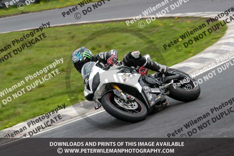 Three Sisters;Three Sisters photographs;Three Sisters trackday photographs;enduro digital images;event digital images;eventdigitalimages;lydden no limits trackday;no limits trackdays;peter wileman photography;racing digital images;trackday digital images;trackday photos