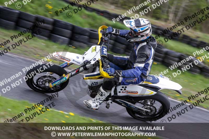 Three Sisters;Three Sisters photographs;Three Sisters trackday photographs;enduro digital images;event digital images;eventdigitalimages;lydden no limits trackday;no limits trackdays;peter wileman photography;racing digital images;trackday digital images;trackday photos
