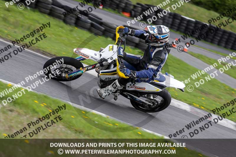 Three Sisters;Three Sisters photographs;Three Sisters trackday photographs;enduro digital images;event digital images;eventdigitalimages;lydden no limits trackday;no limits trackdays;peter wileman photography;racing digital images;trackday digital images;trackday photos