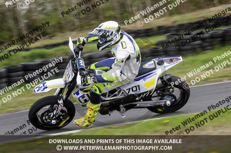Three Sisters;Three Sisters photographs;Three Sisters trackday photographs;enduro digital images;event digital images;eventdigitalimages;lydden no limits trackday;no limits trackdays;peter wileman photography;racing digital images;trackday digital images;trackday photos