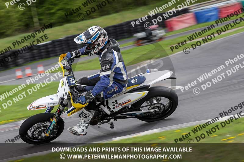 Three Sisters;Three Sisters photographs;Three Sisters trackday photographs;enduro digital images;event digital images;eventdigitalimages;lydden no limits trackday;no limits trackdays;peter wileman photography;racing digital images;trackday digital images;trackday photos