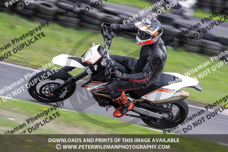 Three Sisters;Three Sisters photographs;Three Sisters trackday photographs;enduro digital images;event digital images;eventdigitalimages;lydden no limits trackday;no limits trackdays;peter wileman photography;racing digital images;trackday digital images;trackday photos